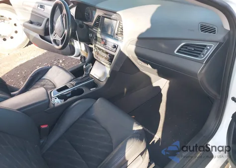 2017 Hyundai Sonata Sport z USA, uszkodzony, nr VIN 5NPE34AF4HH488679